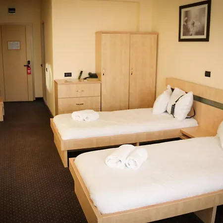 Hotel Clipa 3*